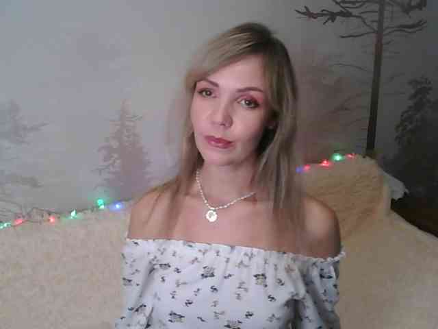 Red_Rose_98 webcam