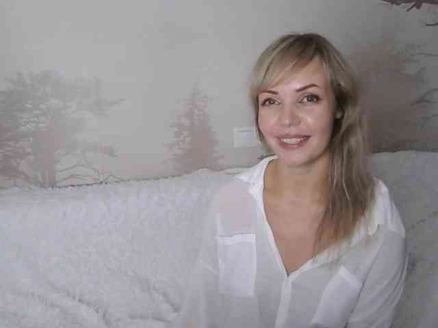Red_Rose_98 webcam