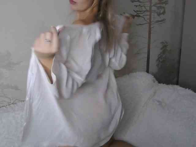 Red_Rose_98 webcam