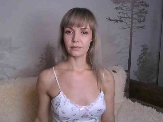 Red_Rose_98 webcam