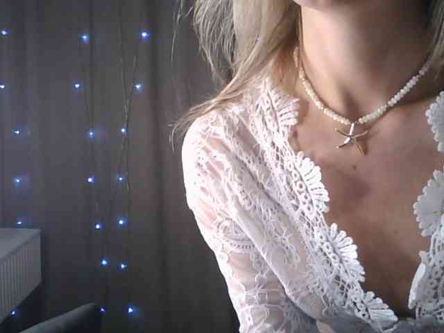Red_Rose_98 webcam
