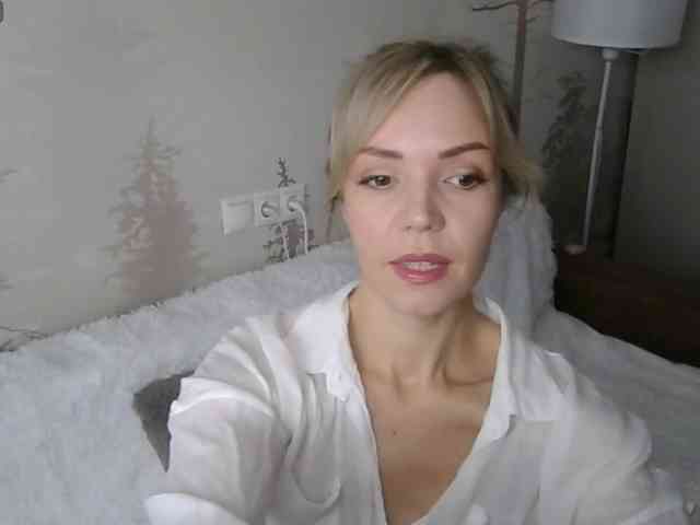 Red_Rose_98 webcam