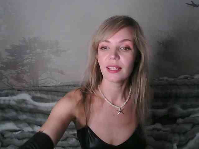 Red_Rose_98 webcam