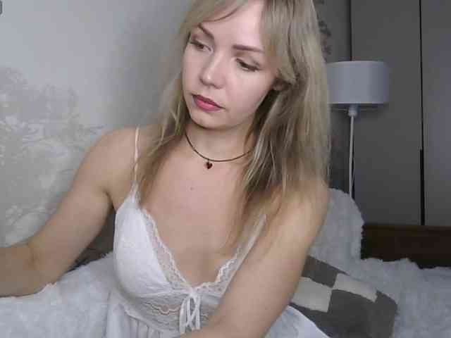 Red_Rose_98 webcam