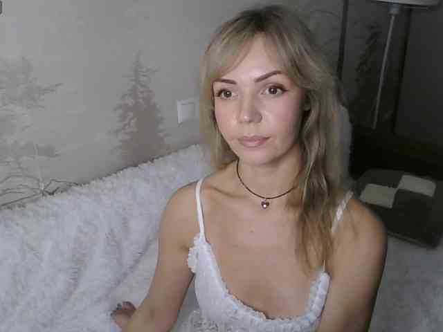 Red_Rose_98 webcam