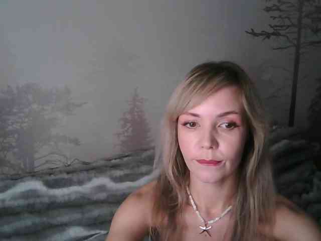 Red_Rose_98 webcam