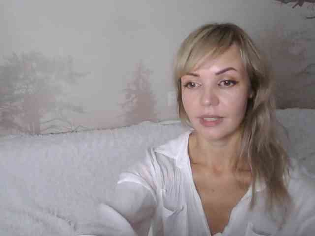 Red_Rose_98 webcam
