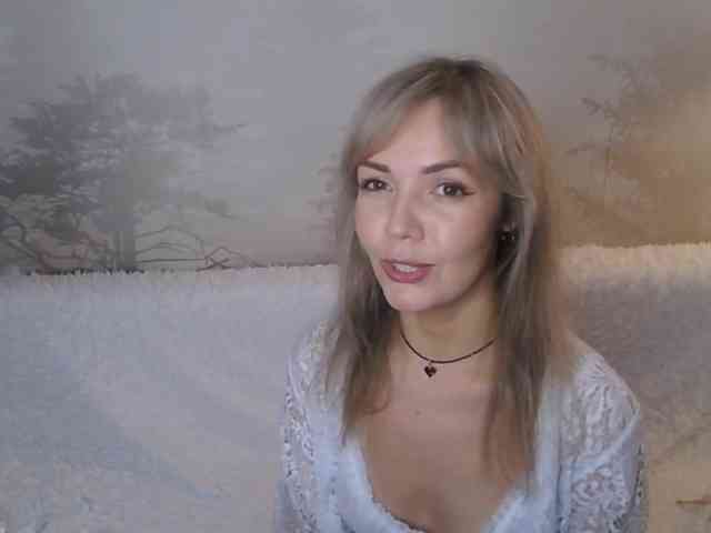 Red_Rose_98 webcam