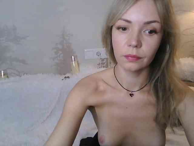 Red_Rose_98 webcam
