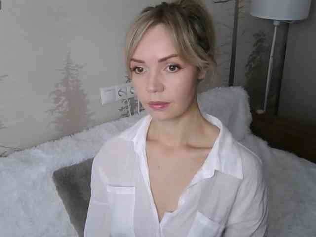 Red_Rose_98 webcam