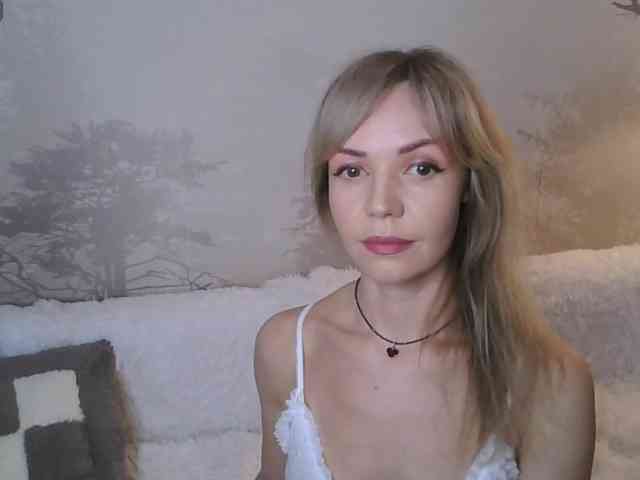 Red_Rose_98 webcam