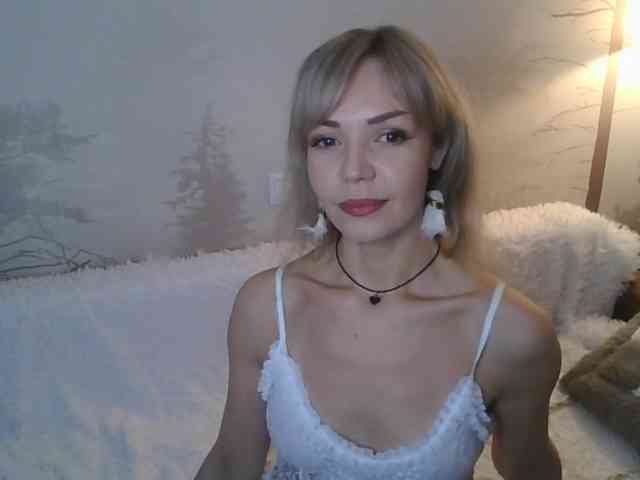 Red_Rose_98 webcam