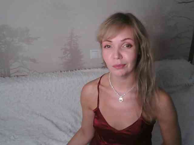 Red_Rose_98 webcam