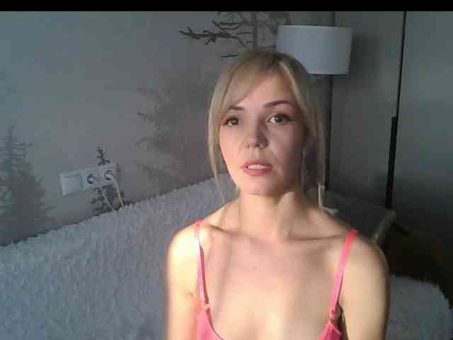 Red_Rose_98 webcam