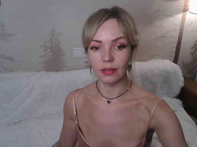 Red_Rose_98 webcam