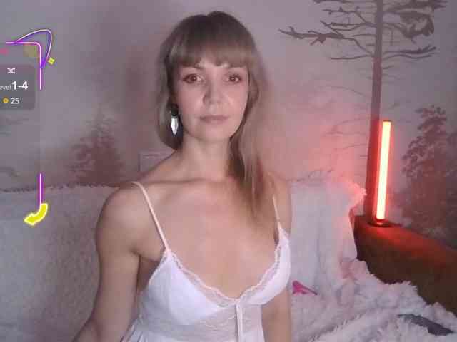 Red_Rose_98 webcam