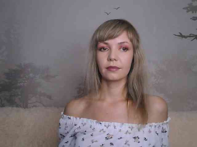 Red_Rose_98 webcam