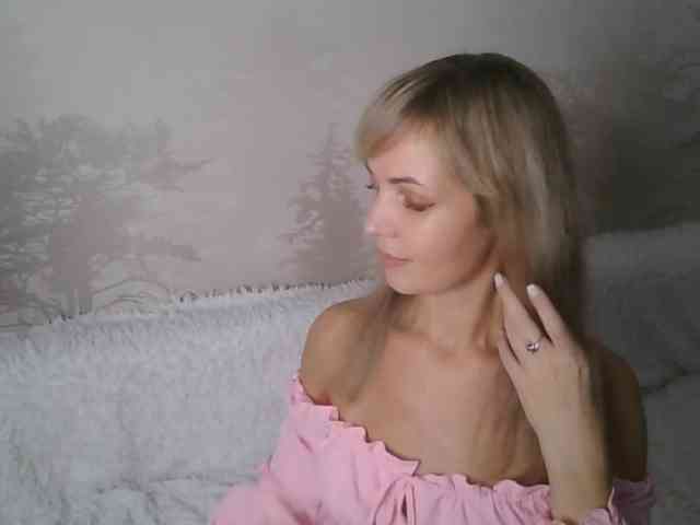 Red_Rose_98 webcam