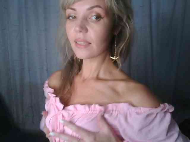 Red_Rose_98 webcam