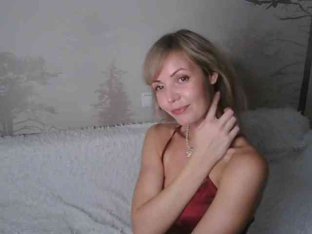 Red_Rose_98 webcam