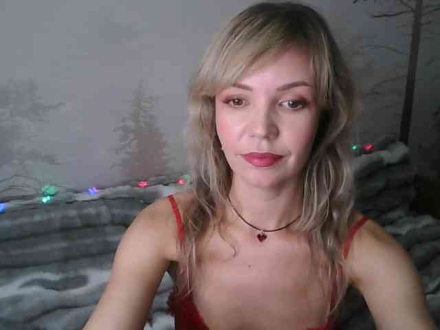Red_Rose_98 webcam