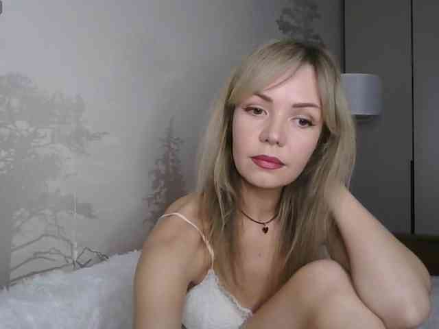 Red_Rose_98 webcam