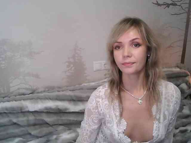 Red_Rose_98 webcam