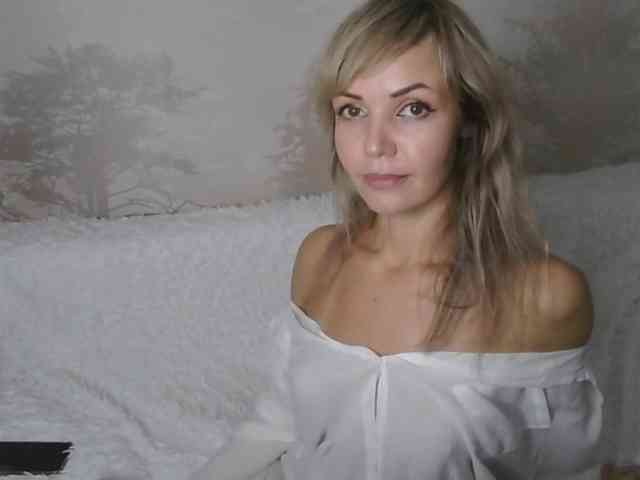 Red_Rose_98 webcam