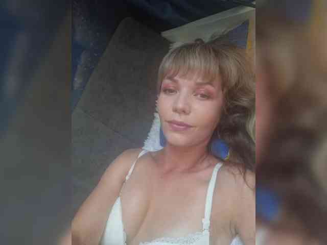 Red_Rose_98 webcam