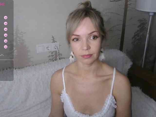Red_Rose_98 webcam