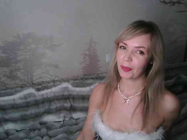 Red_Rose_98 webcam
