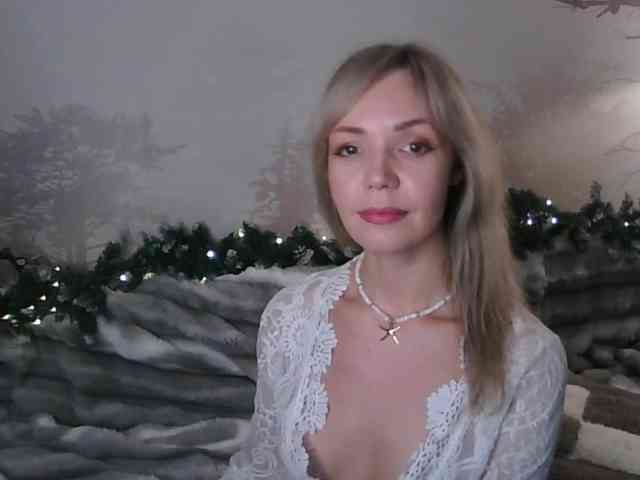 Red_Rose_98 webcam
