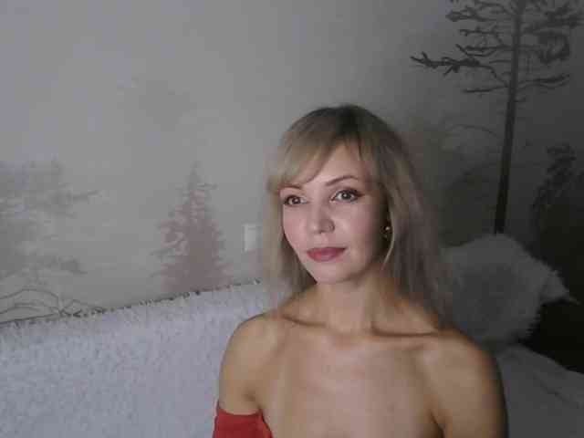 Red_Rose_98 webcam