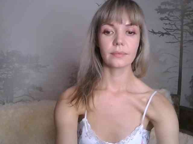 Red_Rose_98 webcam