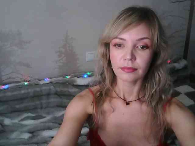 Red_Rose_98 webcam