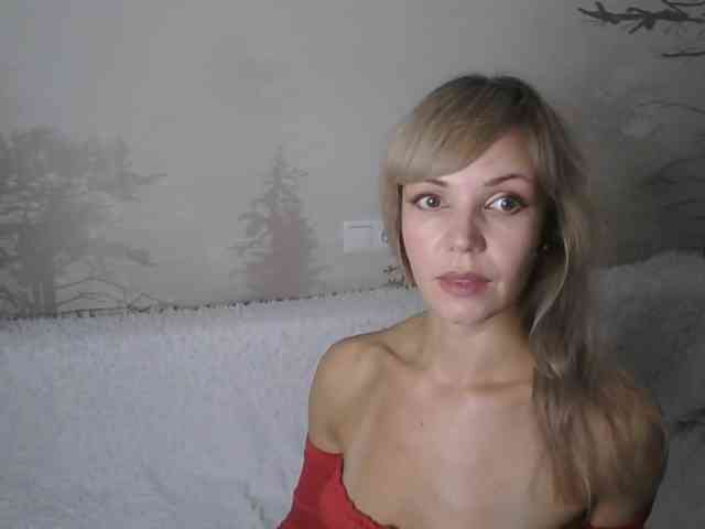 Red_Rose_98 webcam