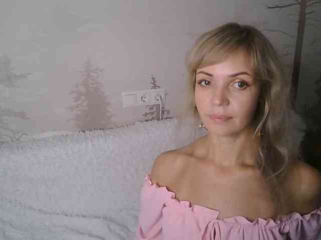 Red_Rose_98 webcam