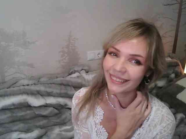 Red_Rose_98 webcam