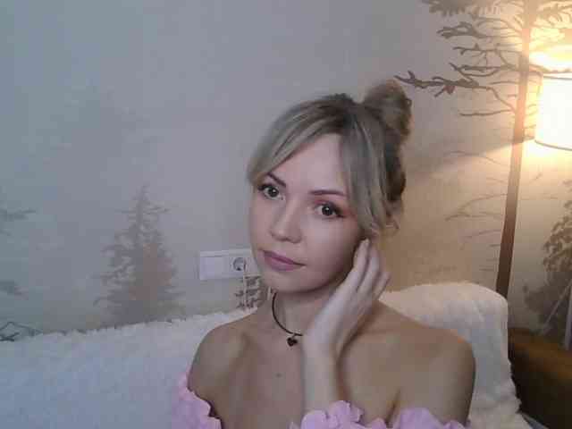 Red_Rose_98 webcam