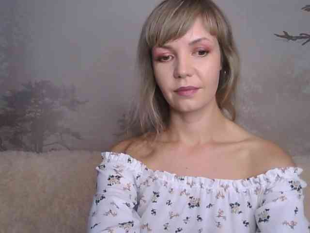 Red_Rose_98 webcam