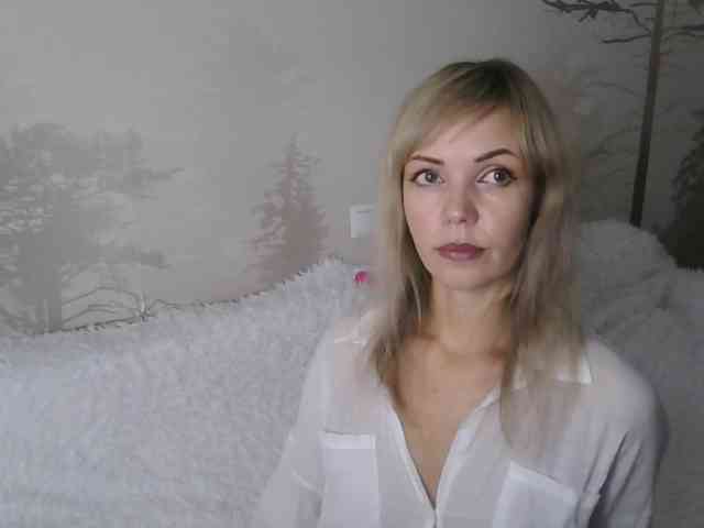 Red_Rose_98 webcam