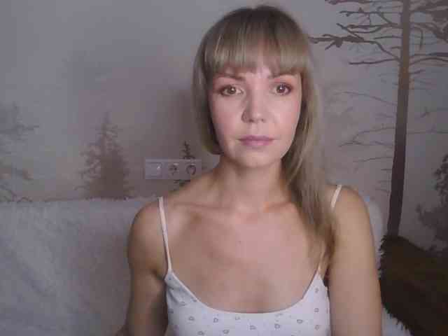 Red_Rose_98 webcam