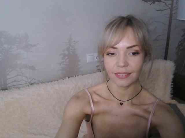 Red_Rose_98 webcam