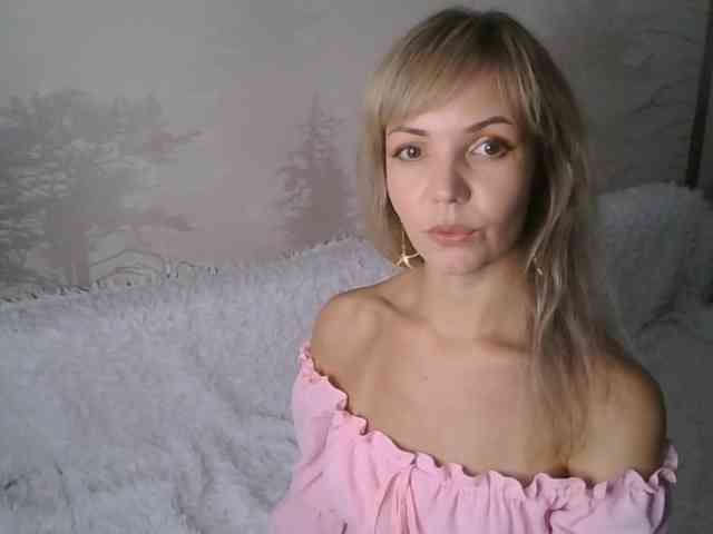 Red_Rose_98 webcam