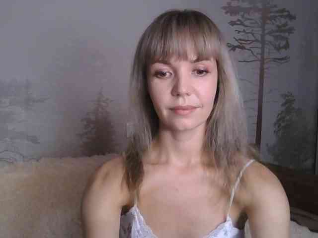 Red_Rose_98 webcam