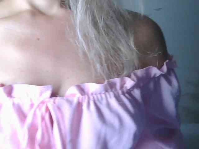 Red_Rose_98 webcam