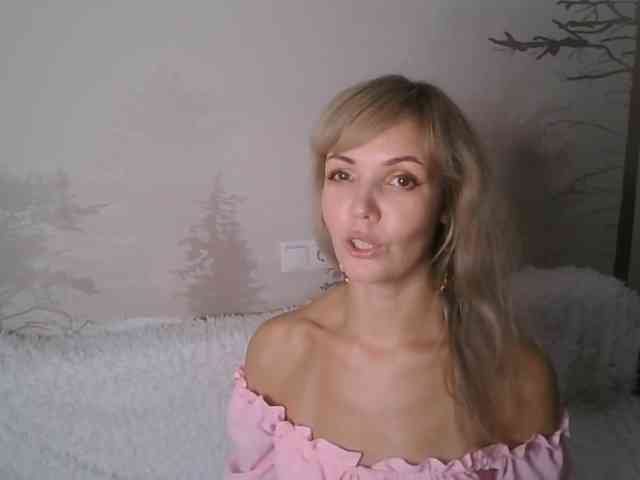 Red_Rose_98 webcam