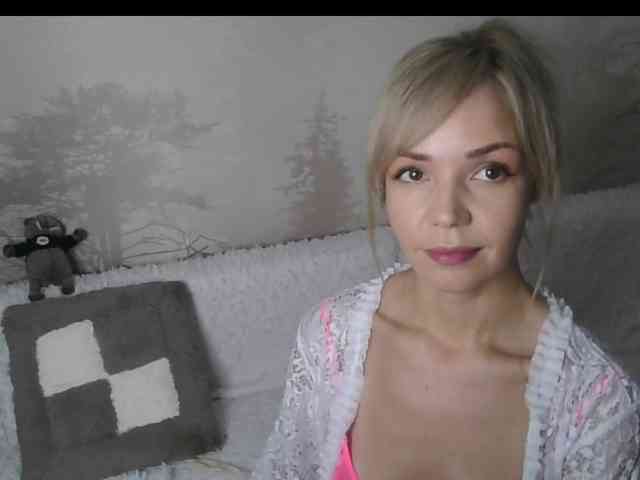 Red_Rose_98 webcam