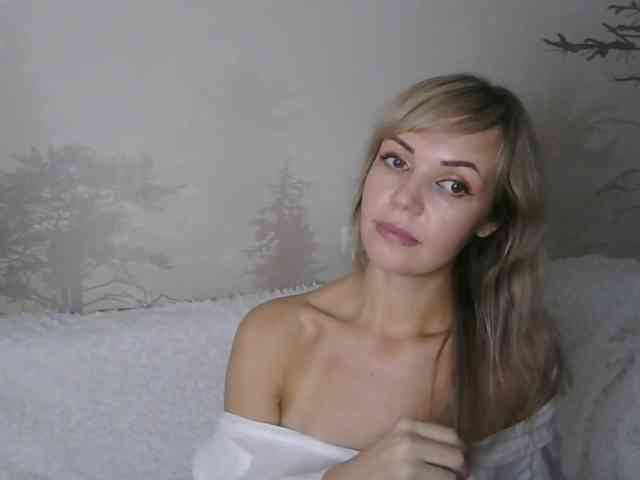 Red_Rose_98 webcam