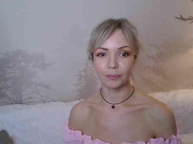 Red_Rose_98 webcam